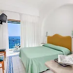 プペット ホテル 3*